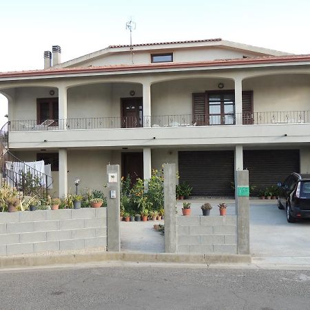 Il Nuraghe Bed & Breakfast Uras Exterior foto